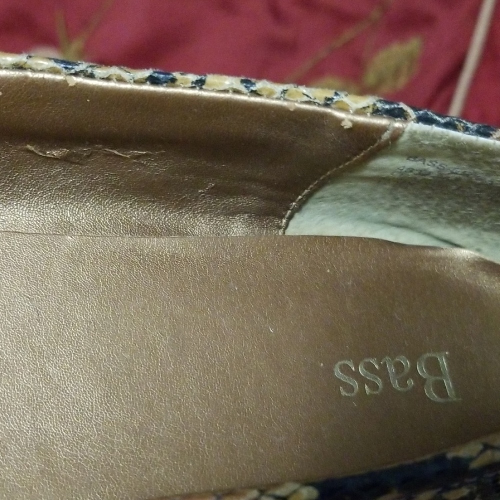 Shoe - Picture 5 of 5